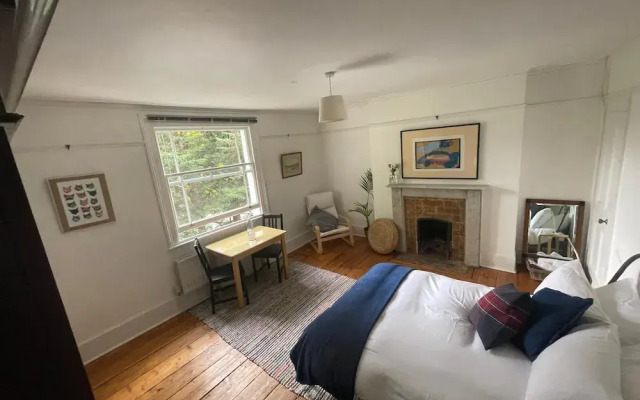 Central Victorian House