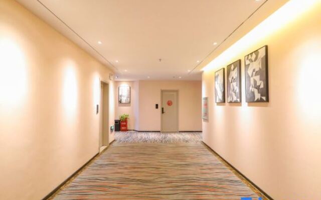 Yiheju Hotel(Zhengzhou Xinzheng International Airport)