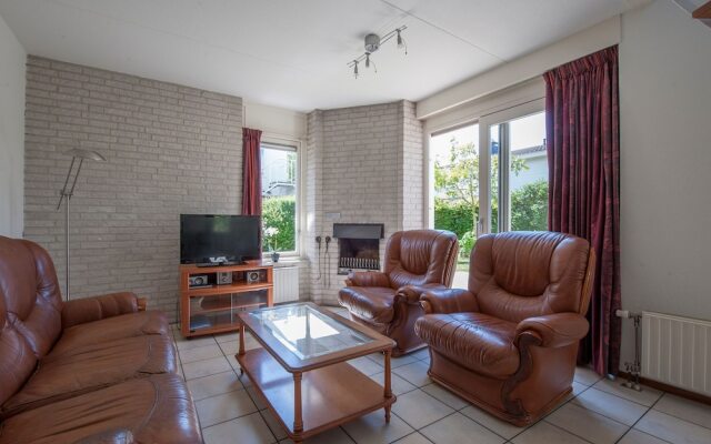 Detached Villa With Fireplace, Beach Within Walking Distance