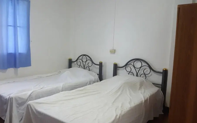 OYO 1052 Nonni Guesthouse - Hostel