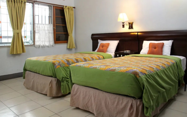 Rumah Asri Bed And Breakfast