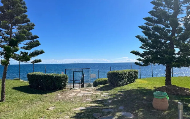 Premium Luxury-casares Del Mar-seaside Apartment