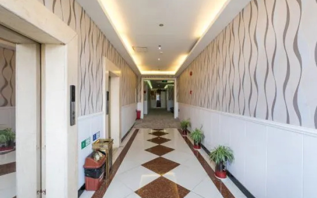 Rose Garden Express hotel