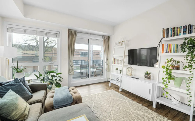 The Iris DT Condo with AC in Mission