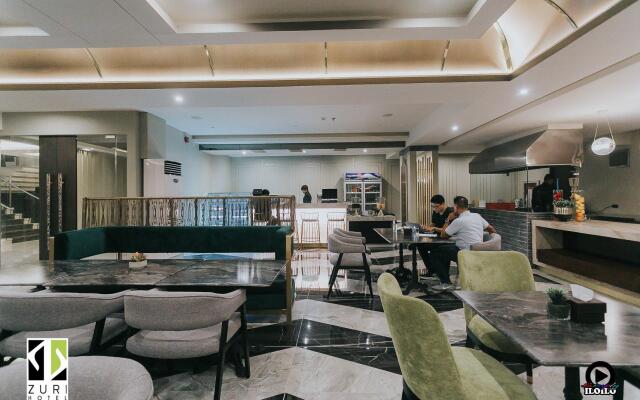 Zuri Hotel