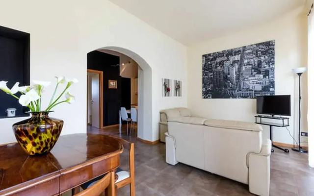 Apartment in Iseo Near Seabeach