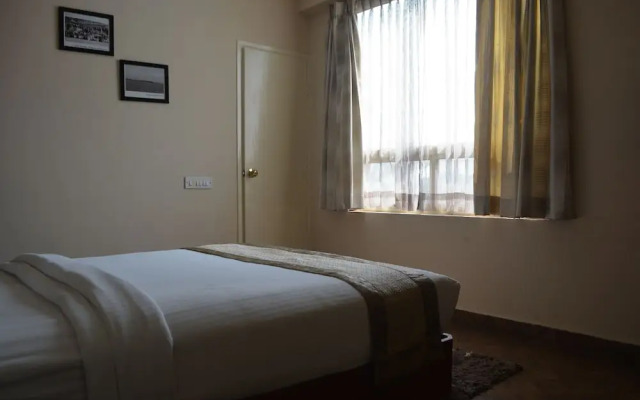 Emerald Suites By Kallate