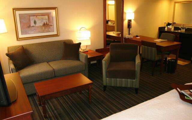 Hampton Inn & Suites by Hilton Toronto Airport