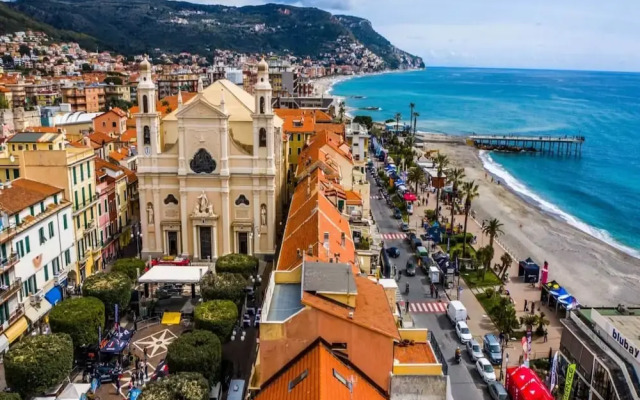 Apartment in Pietra Ligure With Garage
