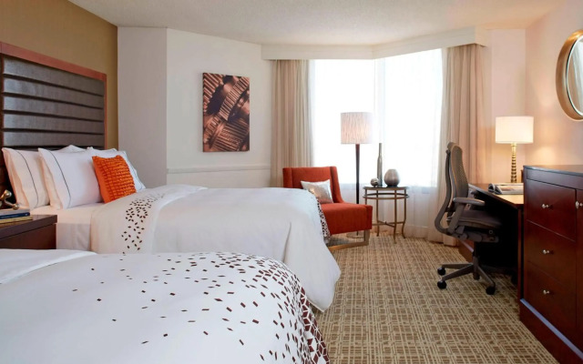 Renaissance St. Louis Airport Hotel