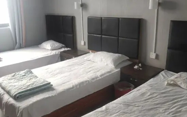 Xinxiang County Friendship Hotel