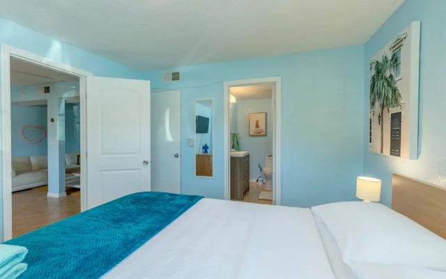 Tropical Paradise in Largo