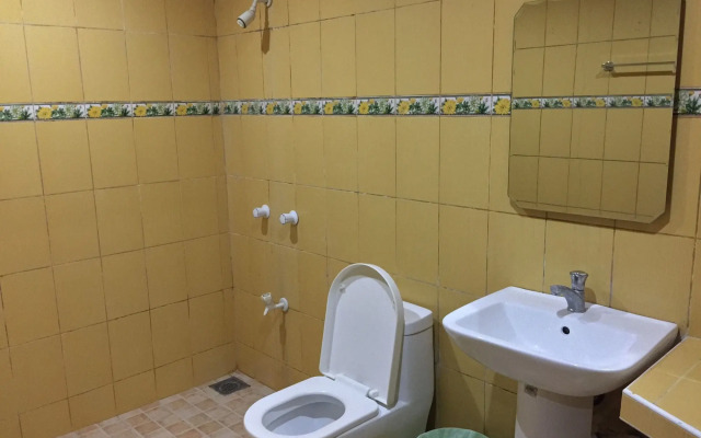 Dumaluan Beach Resort