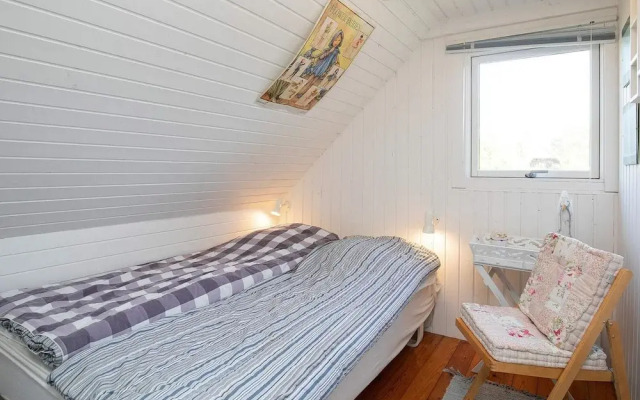 6 Person Holiday Home in Oksbol
