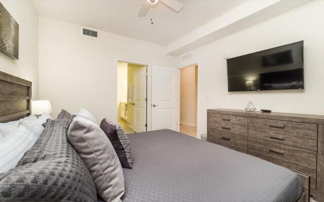 # 4751 Clock Tower Drive 303