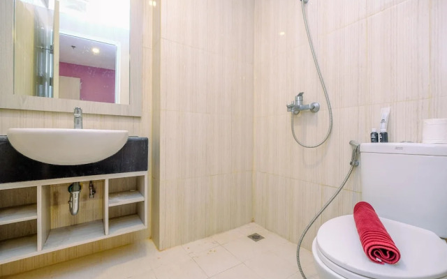 Homey and Modern Studio at Sentul Tower Apartment