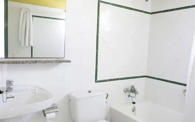 Vista Faro Apartments