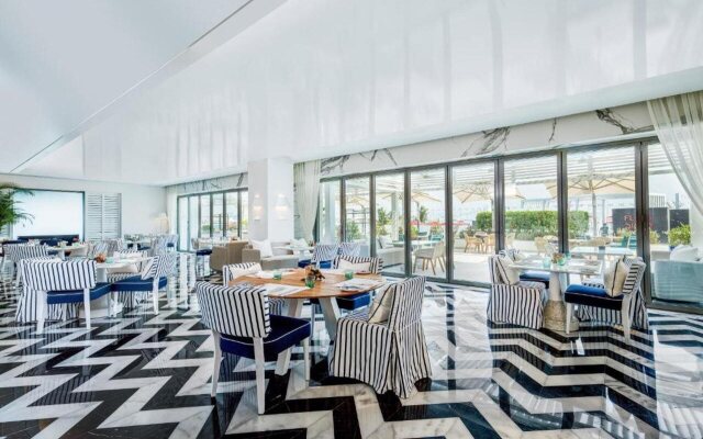 Th8 Palm Dubai Beach Resort, Vignette Collection, by IHG