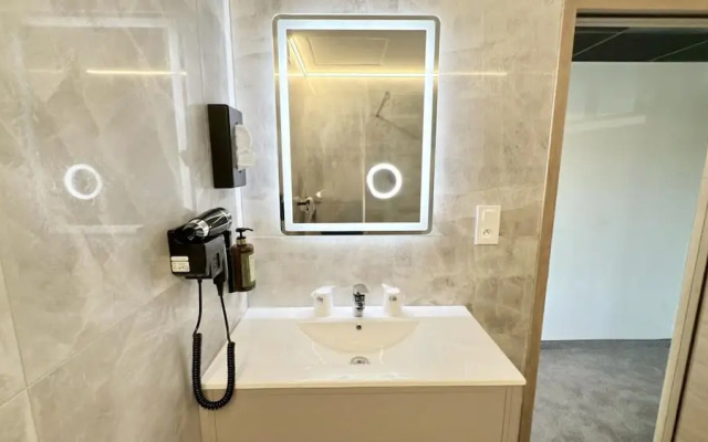 Logis Hotel La Goutte Deau