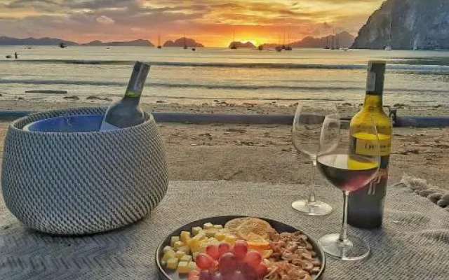 Maligaya Beach Bungalows