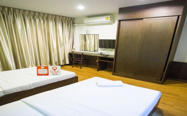 Nida Rooms Phra Khanong 2163 Place