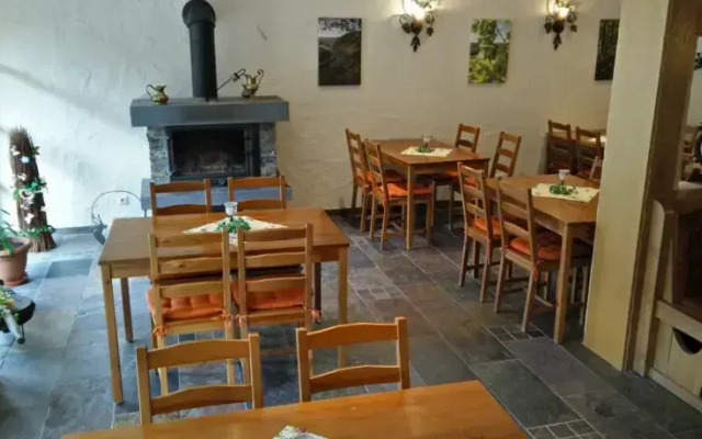 Hotel-Weinhaus Rebenhof