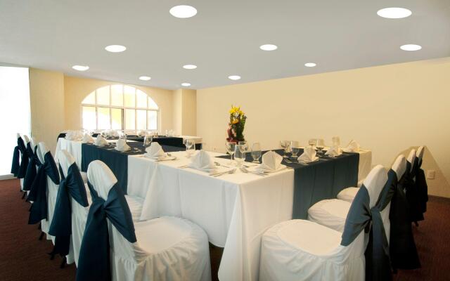 Fiesta Inn Toluca Centro