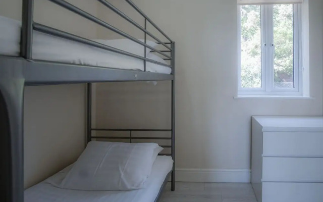Campbell - 2 Bedroom Apartment - Pendine