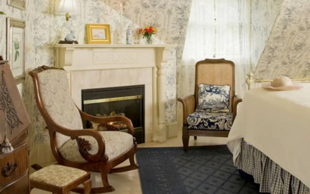 Berry Manor Inn