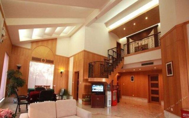 Kunming Lake View Hotel