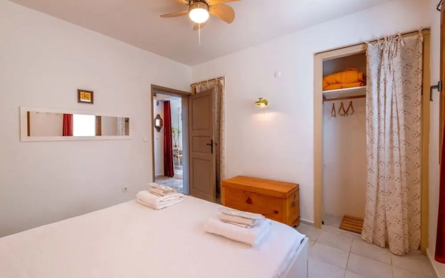 Barış Apart