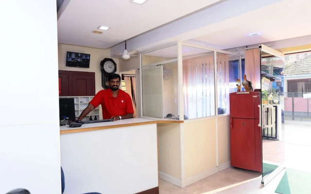 Gamas Centre by OYO Rooms
