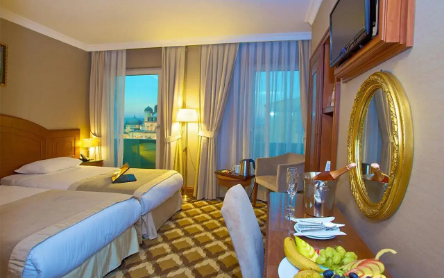 Tilia Hotel