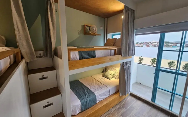 Adra Hostel Peten