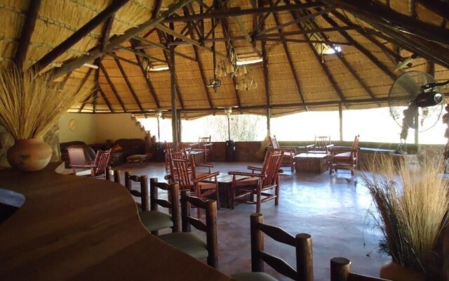 Phokoje Bush Lodge