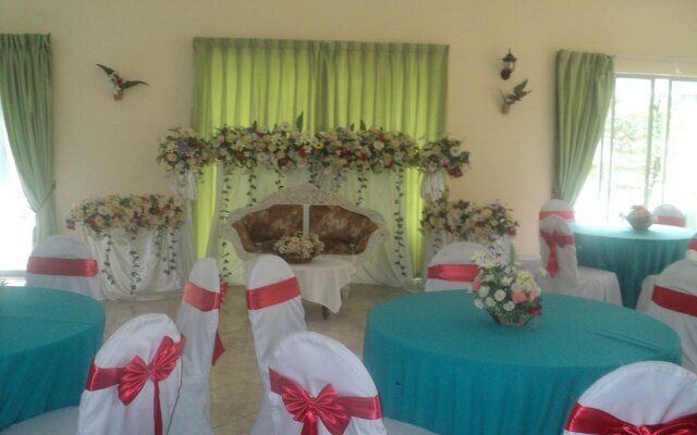 Rundeepa Hotel