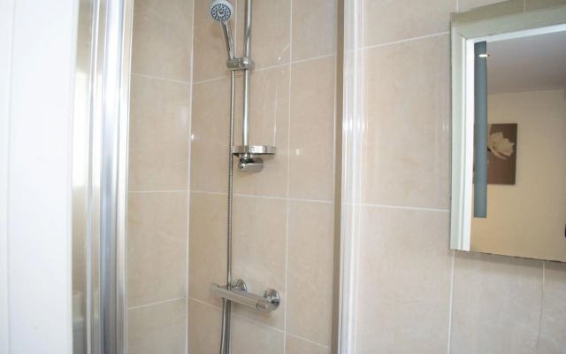 Royal Square Hotel - BHX & NEC