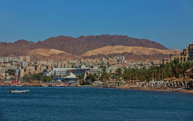 Dan Eilat