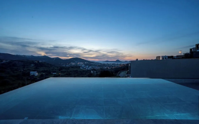 Hills Deluxe - Relaxed Luxury in Style and Serenity
