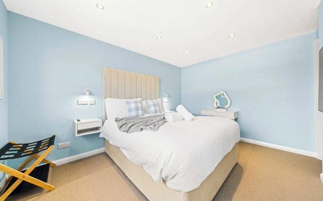 Modern 3Bed Home Next To Glasgow Airport