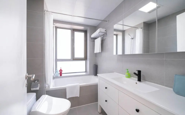 Tyms Modern 2BR 1BA Suite Xujiahui Metro