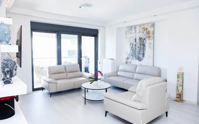 Luxury Apt in the center of Glyfada