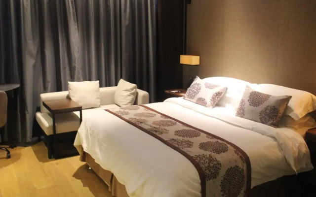 Peninsula International Hotel