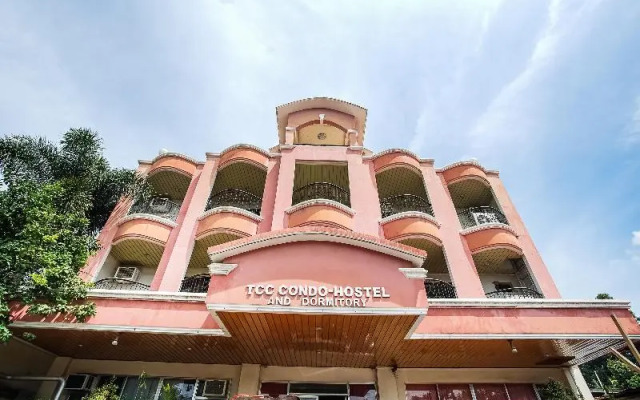 TCC Condo-Hostel by OYO Rooms