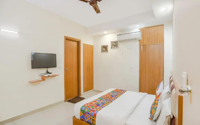 FabExpress Royal Stay