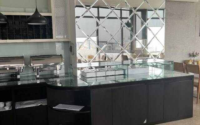 Skylark Boutique Hotel