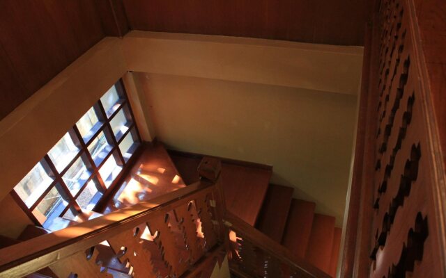 Oyo 668 Norn Plearn Hostel