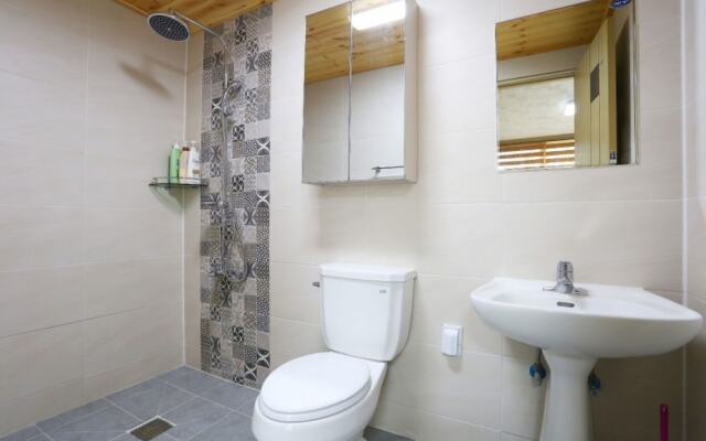 Goseong Sanmaru Pension