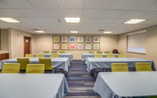 Holiday Inn Express & Suites Foley by IHG