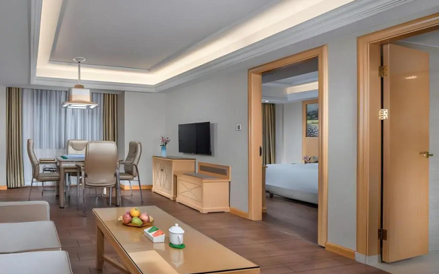 Vienna Hotel (Huidong Jilong)